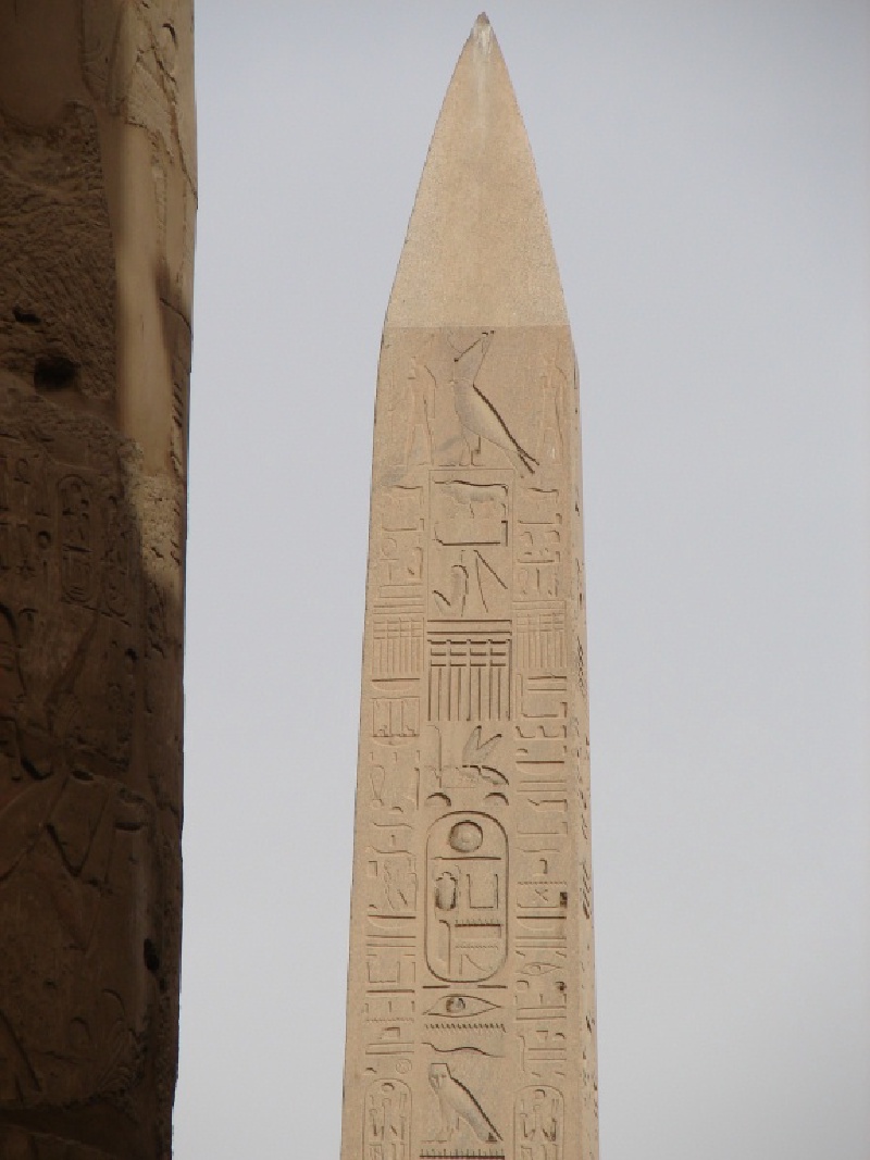 2008/03(March)/AroundTheWorld/Egypt/Karnak/800x600_Oblesik at Karnak.jpg